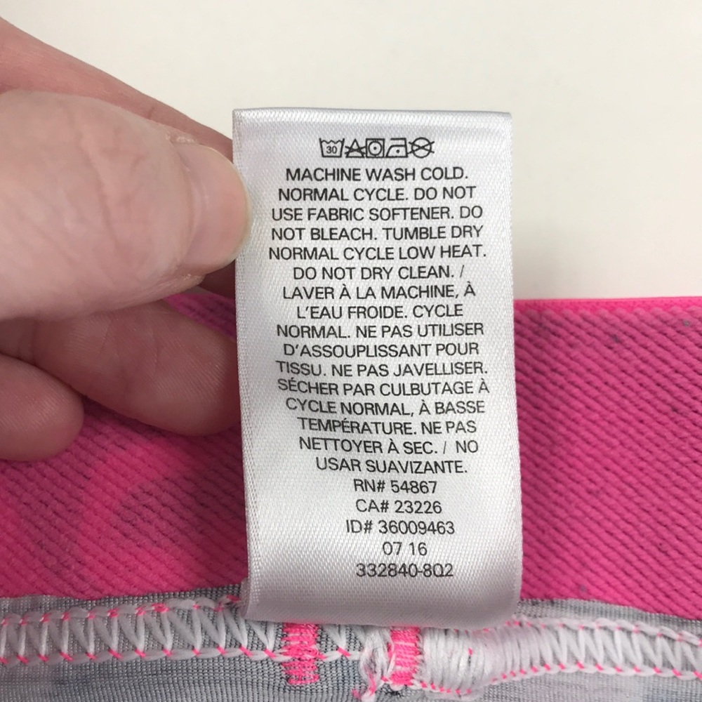 VICTORIA’S SECRET VSX Player Shorts & Sports Bra Set Black White Pink - Picture 14 of 14